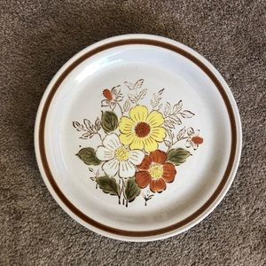 STONE// Vintage Japan Floral Stoneware Plates